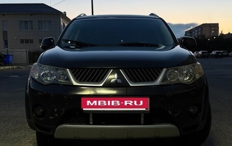 Mitsubishi Outlander III рестайлинг 3, 2007 год, 950 000 рублей, 2 фотография