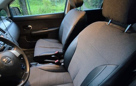 Nissan Tiida, 2011 год, 950 000 рублей, 29 фотография