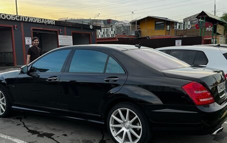 Mercedes-Benz S-Класс, 2011 год, 1 750 000 рублей, 21 фотография