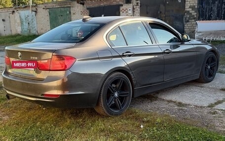 BMW 3 серия, 2011 год, 7 фотография