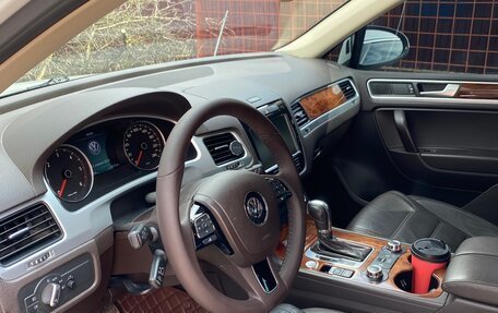 Volkswagen Touareg III, 2013 год, 2 750 000 рублей, 8 фотография