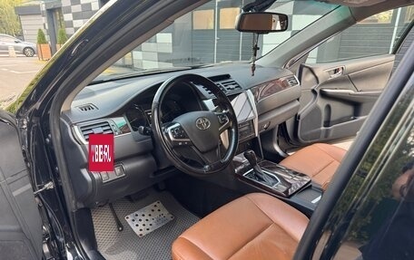 Toyota Camry, 2016 год, 2 200 000 рублей, 10 фотография