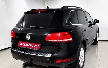 Volkswagen Touareg III, 2011 год, 1 380 000 рублей, 4 фотография
