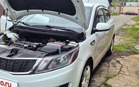 KIA Rio III рестайлинг, 2014 год, 950 000 рублей, 15 фотография