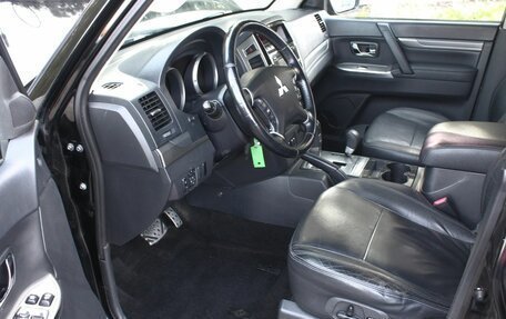 Mitsubishi Pajero IV, 2014 год, 2 080 000 рублей, 15 фотография