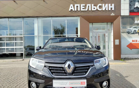 Renault Logan II, 2018 год, 795 000 рублей, 2 фотография