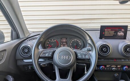 Audi A3, 2019 год, 2 375 000 рублей, 11 фотография