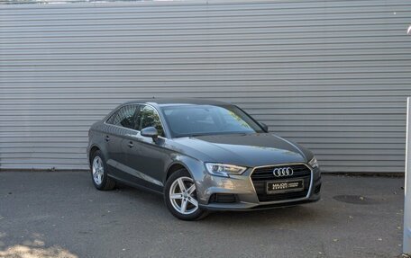 Audi A3, 2019 год, 2 375 000 рублей, 26 фотография
