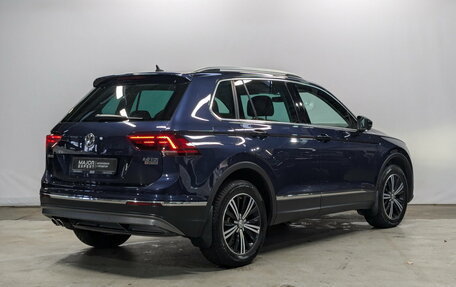 Volkswagen Tiguan II, 2017 год, 2 575 000 рублей, 5 фотография