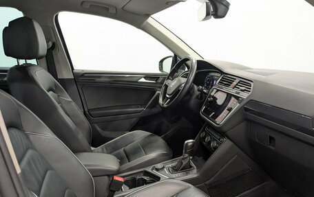 Volkswagen Tiguan II, 2017 год, 2 575 000 рублей, 12 фотография