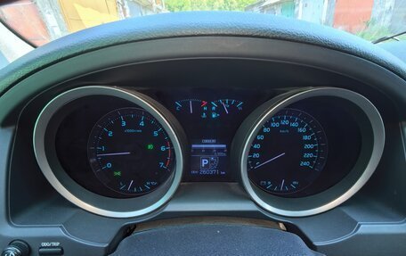 Toyota Land Cruiser 200, 2011 год, 3 800 000 рублей, 6 фотография