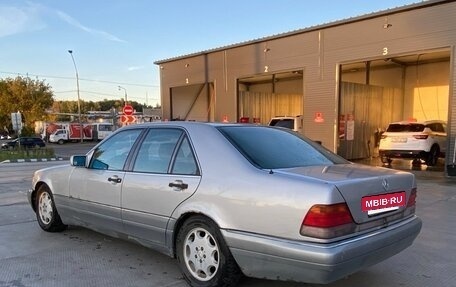 Mercedes-Benz S-Класс, 1995 год, 520 000 рублей, 2 фотография