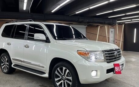 Toyota Land Cruiser 200, 2013 год, 3 550 000 рублей, 2 фотография