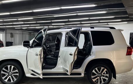 Toyota Land Cruiser 200, 2013 год, 3 550 000 рублей, 27 фотография