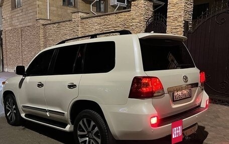 Toyota Land Cruiser 200, 2013 год, 3 550 000 рублей, 31 фотография