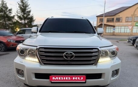 Toyota Land Cruiser 200, 2013 год, 3 550 000 рублей, 40 фотография