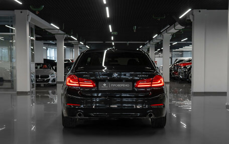 BMW 5 серия, 2018 год, 2 840 000 рублей, 6 фотография