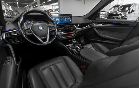 BMW 5 серия, 2018 год, 2 840 000 рублей, 7 фотография