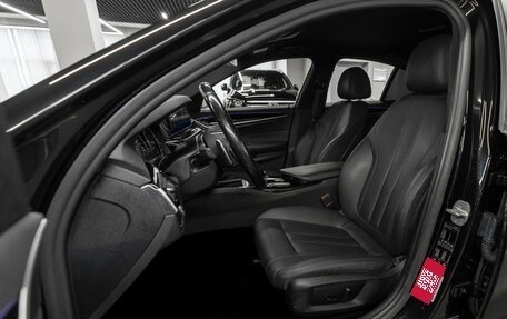 BMW 5 серия, 2018 год, 2 840 000 рублей, 9 фотография