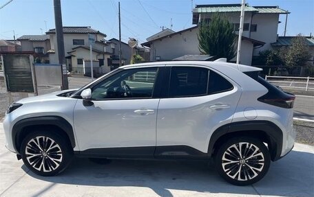 Toyota Yaris Cross, 2023 год, 1 250 001 рублей, 2 фотография