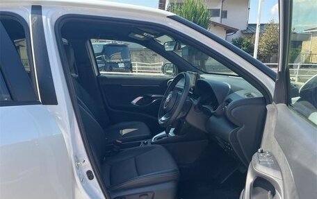 Toyota Yaris Cross, 2023 год, 1 250 001 рублей, 9 фотография