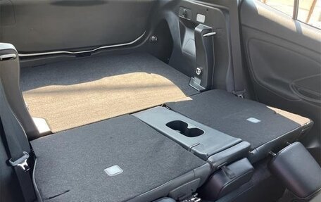 Toyota Yaris Cross, 2023 год, 1 250 001 рублей, 28 фотография