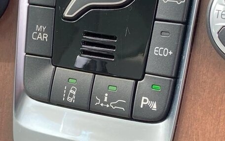 Volvo V40 II рестайлинг, 2016 год, 880 001 рублей, 17 фотография