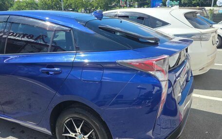 Toyota Prius IV XW50, 2016 год, 140 000 рублей, 6 фотография