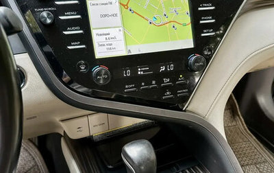 Toyota Camry, 2018 год, 3 200 000 рублей, 1 фотография
