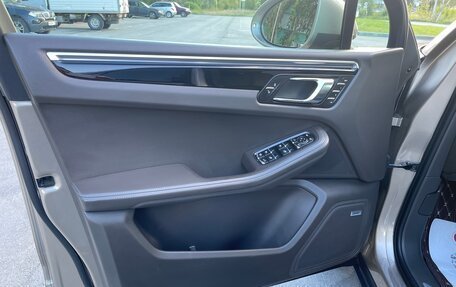 Porsche Macan I рестайлинг, 2014 год, 2 900 000 рублей, 11 фотография