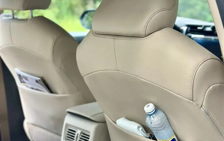 Toyota Camry, 2018 год, 3 200 000 рублей, 15 фотография