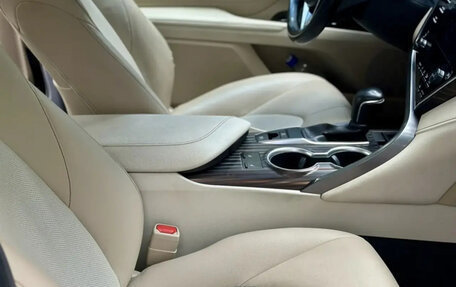 Toyota Camry, 2018 год, 3 200 000 рублей, 20 фотография