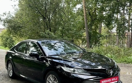 Toyota Camry, 2018 год, 3 200 000 рублей, 22 фотография