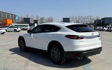 Mazda CX-4, 2022 год, 1 733 000 рублей, 4 фотография