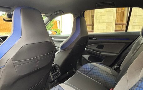 Volkswagen Golf R, 2021 год, 4 700 000 рублей, 11 фотография