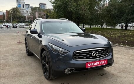 Infiniti FX II, 2010 год, 2 200 000 рублей, 2 фотография