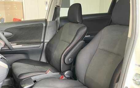 Toyota Wish II, 2012 год, 1 110 001 рублей, 26 фотография