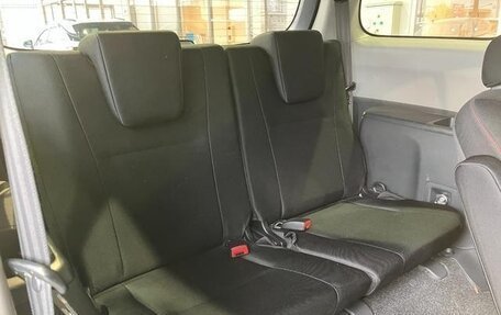 Toyota Wish II, 2012 год, 1 110 001 рублей, 24 фотография