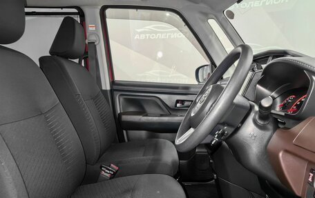 Toyota Roomy I, 2019 год, 1 230 000 рублей, 10 фотография
