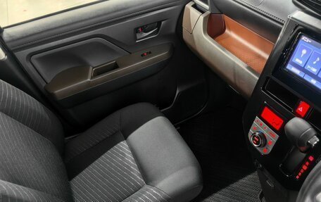 Toyota Roomy I, 2019 год, 1 230 000 рублей, 12 фотография