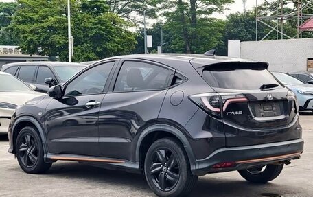 Honda Vezel, 2023 год, 1 450 000 рублей, 8 фотография