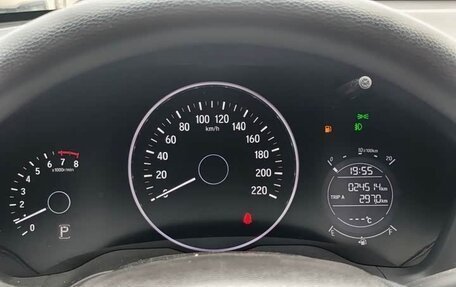 Honda Vezel, 2023 год, 1 450 000 рублей, 5 фотография