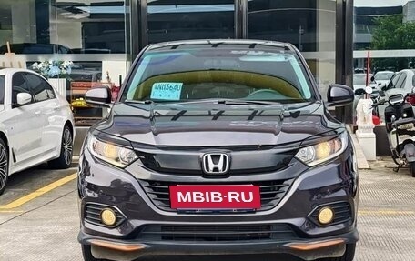 Honda Vezel, 2023 год, 1 450 000 рублей, 2 фотография