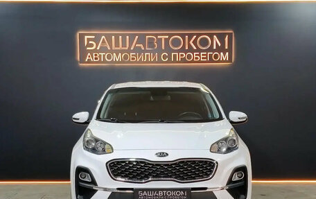 KIA Sportage IV рестайлинг, 2020 год, 2 145 000 рублей, 2 фотография