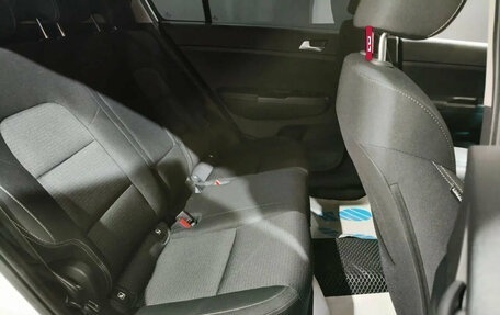 KIA Sportage IV рестайлинг, 2020 год, 2 145 000 рублей, 16 фотография