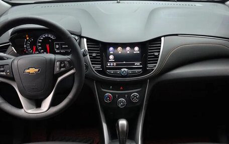 Chevrolet Trax, 2022 год, 1 033 000 рублей, 8 фотография