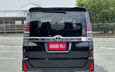 Toyota Voxy, 2022 год, 2 200 001 рублей, 6 фотография