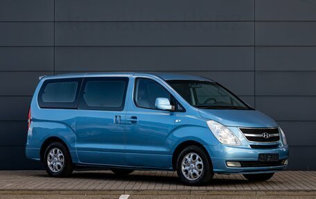 Hyundai Grand Starex Grand Starex I рестайлинг 2, 2009 год, 1 500 000 рублей, 3 фотография