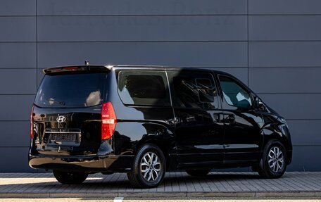 Hyundai H-1 II рестайлинг, 2018 год, 3 195 000 рублей, 6 фотография