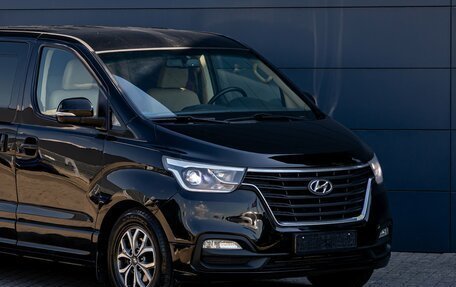 Hyundai H-1 II рестайлинг, 2018 год, 3 195 000 рублей, 9 фотография